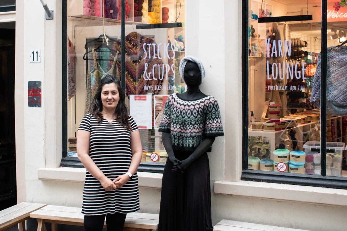 Verisure-klant Lili voor haar winkel Sticks & Cups